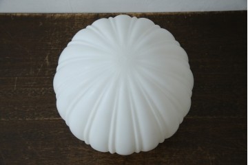 《引っ掛けシーリング式ペンダントライト加工費込み》　和製アンティーク　大正～昭和初期　縦溝の意匠が柔らかな陰影を描くペンダントライト　(R-085733)