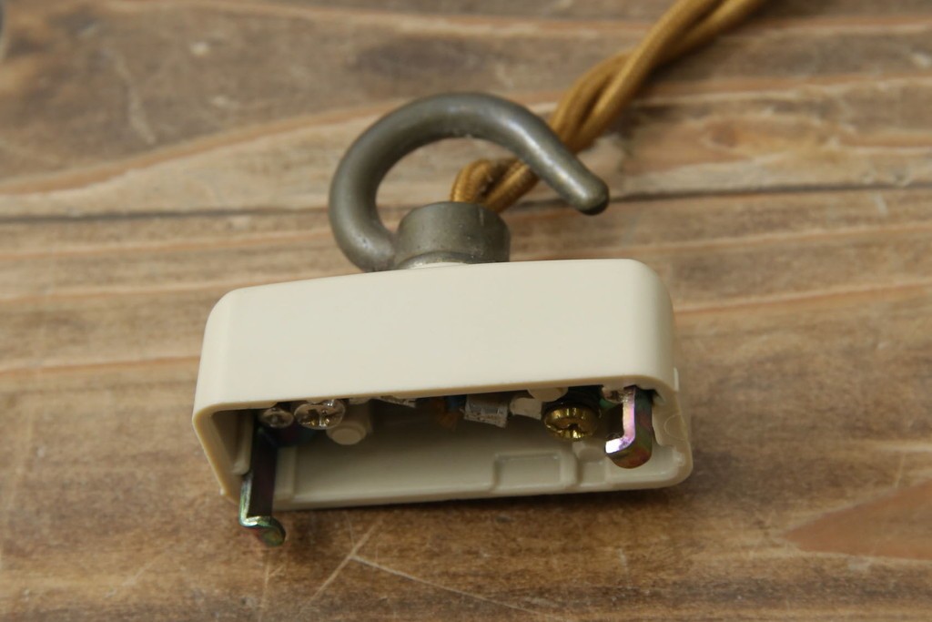 イギリスヴィンテージ　青縁フリルシェードのペンダントライト　(R-085738)