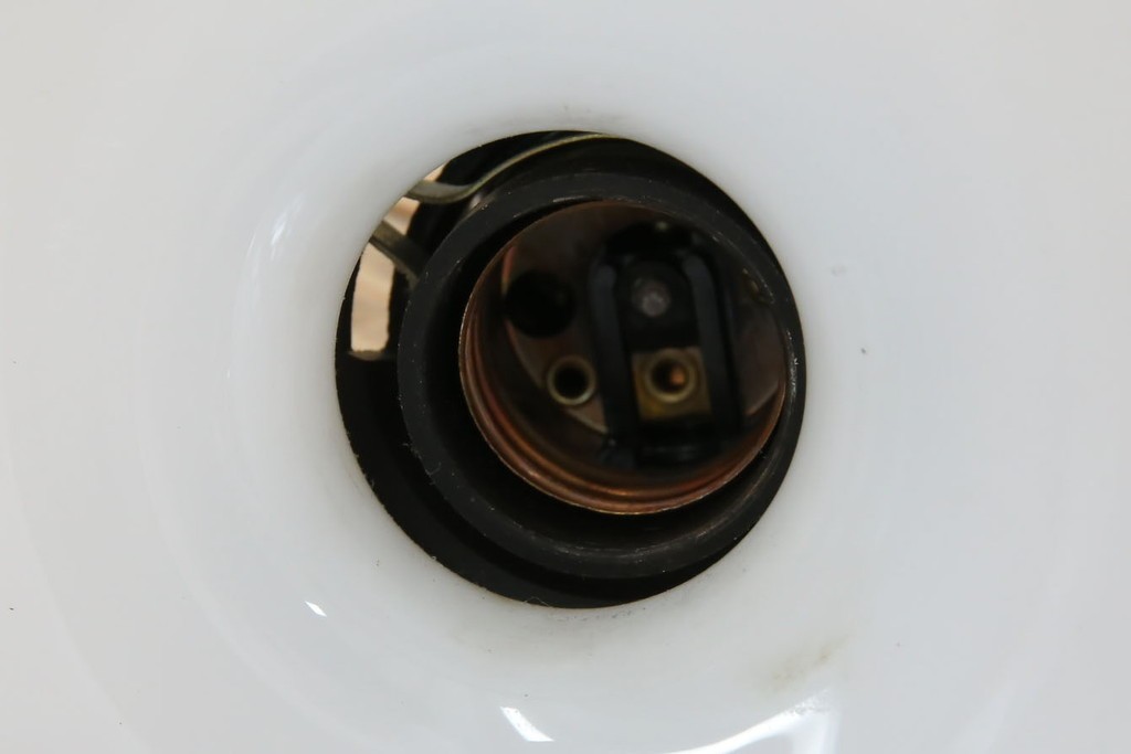 和製アンティーク　真鍮飾りの透かし模様がアクセントのペンダントライト　(R-085739)