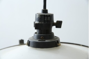 和製アンティーク　真鍮飾りの透かし模様がアクセントのペンダントライト　(R-085739)