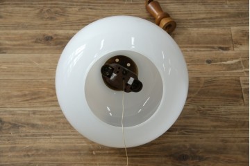 デンマークヴィンテージ　特大!!　チーク材の飾りとふくよかなフォルムが魅力のペンダントライト　(R-085740)