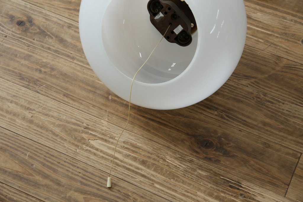 デンマークヴィンテージ　特大!!　チーク材の飾りとふくよかなフォルムが魅力のペンダントライト　(R-085740)