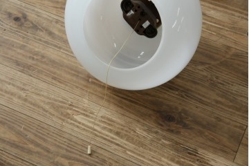 デンマークヴィンテージ　特大!!　チーク材の飾りとふくよかなフォルムが魅力のペンダントライト　(R-085740)