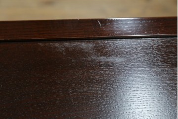 中古　美品　タモ材　落ち着いた佇まいで空間に取り入れやすい水屋箪笥　(R-085741)