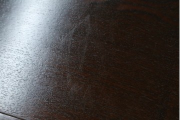 中古　美品　タモ材　落ち着いた佇まいで空間に取り入れやすい水屋箪笥　(R-085741)