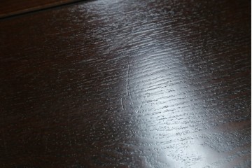 中古　美品　タモ材　落ち着いた佇まいで空間に取り入れやすい水屋箪笥　(R-085741)