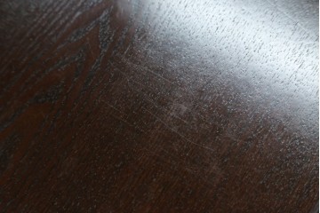 中古　美品　タモ材　落ち着いた佇まいで空間に取り入れやすい水屋箪笥　(R-085741)