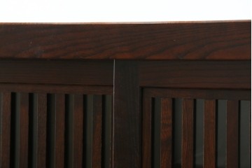 中古　美品　タモ材　落ち着いた佇まいで空間に取り入れやすい水屋箪笥　(R-085741)