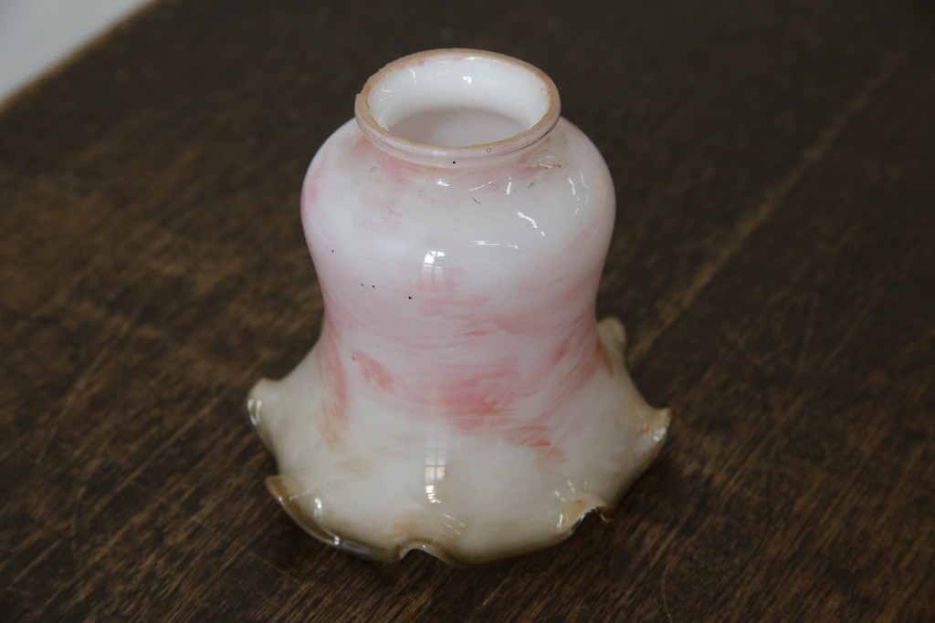 《引っ掛けシーリング式ペンダントライト加工費込み》　フランスアンティーク　マーブルガラス×フリルが可愛らしいペンダントライト　(R-085745)