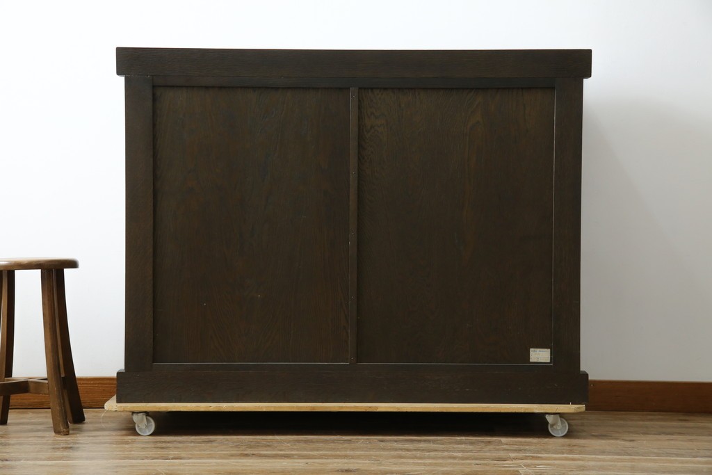 中古　美品　飛騨産業　JAPAN PROVINCIAL(ジャパンプロヴィンシャル)　格子戸の意匠が趣深い帳場箪笥　定価約95万円　(R-085751)