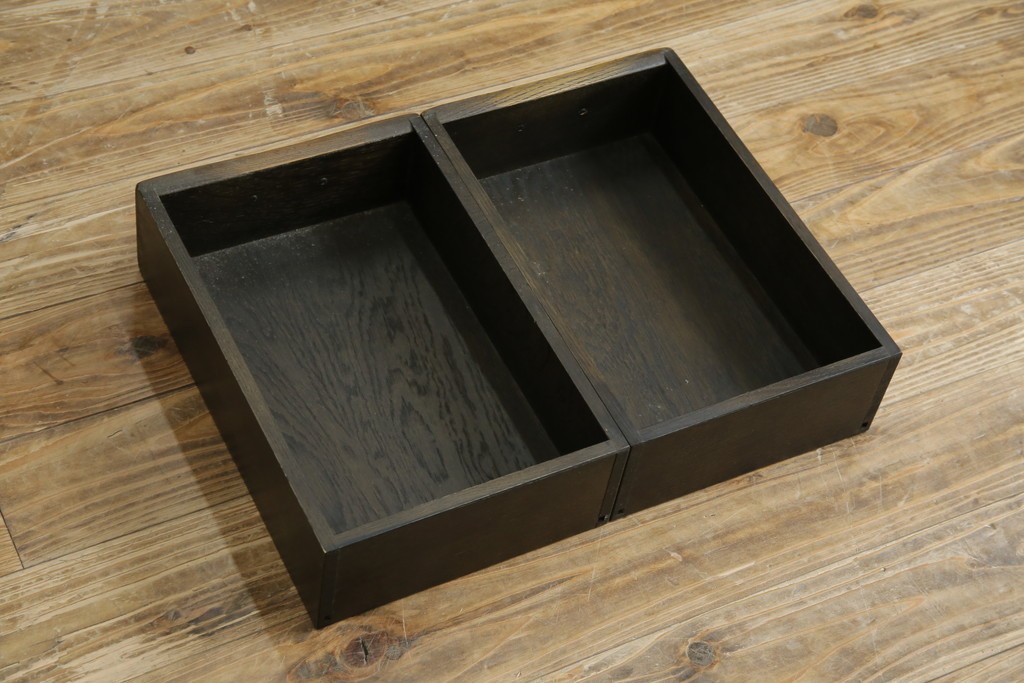 中古　美品　飛騨産業　JAPAN PROVINCIAL(ジャパンプロヴィンシャル)　格子戸の意匠が趣深い帳場箪笥　定価約95万円　(R-085751)