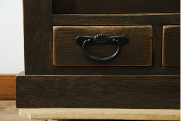 中古　美品　飛騨産業　JAPAN PROVINCIAL(ジャパンプロヴィンシャル)　格子戸の意匠が趣深い帳場箪笥　定価約95万円　(R-085751)