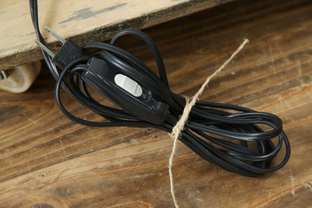 フランスヴィンテージ　ロートアイアン　植物モチーフの装飾が上品なフロアスタンド　(R-085753)