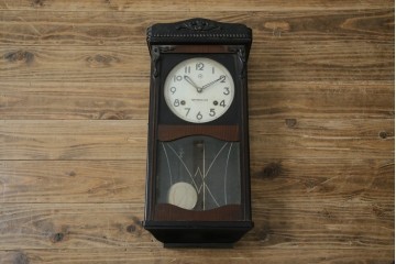 和製ヴィンテージ　日本時計(NIPPON CLOCK)　クラシカルな彫刻と木部の配色が上品な振り子時計　(R-085754)