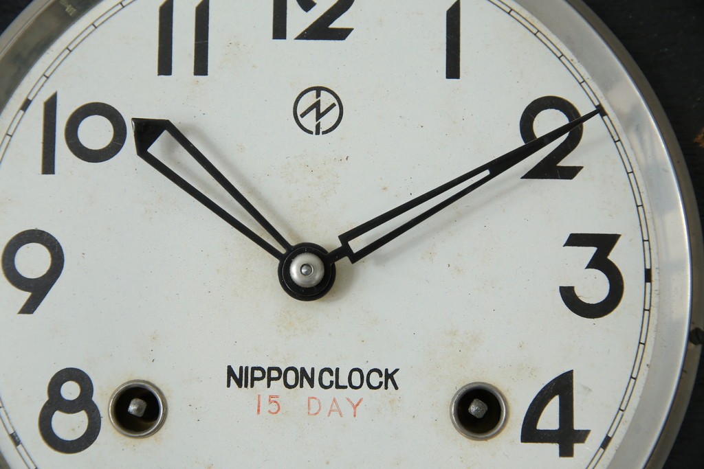 和製ヴィンテージ　日本時計(NIPPON CLOCK)　クラシカルな彫刻と木部の配色が上品な振り子時計　(R-085754)