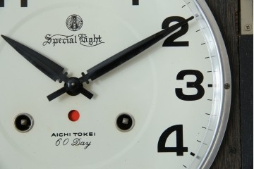 和製ヴィンテージ　愛知時計電機(アイチ、AICHI)　レトロな文字盤と品の良い装飾が調和する振り子時計　(R-085756)
