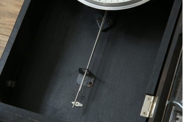 和製ヴィンテージ　愛知時計電機(アイチ、AICHI)　レトロな文字盤と品の良い装飾が調和する振り子時計　(R-085756)