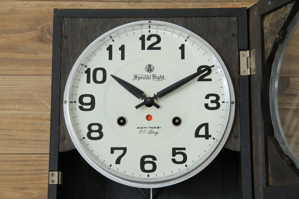 和製ヴィンテージ　愛知時計電機(アイチ、AICHI)　レトロな文字盤と品の良い装飾が調和する振り子時計　(R-085756)