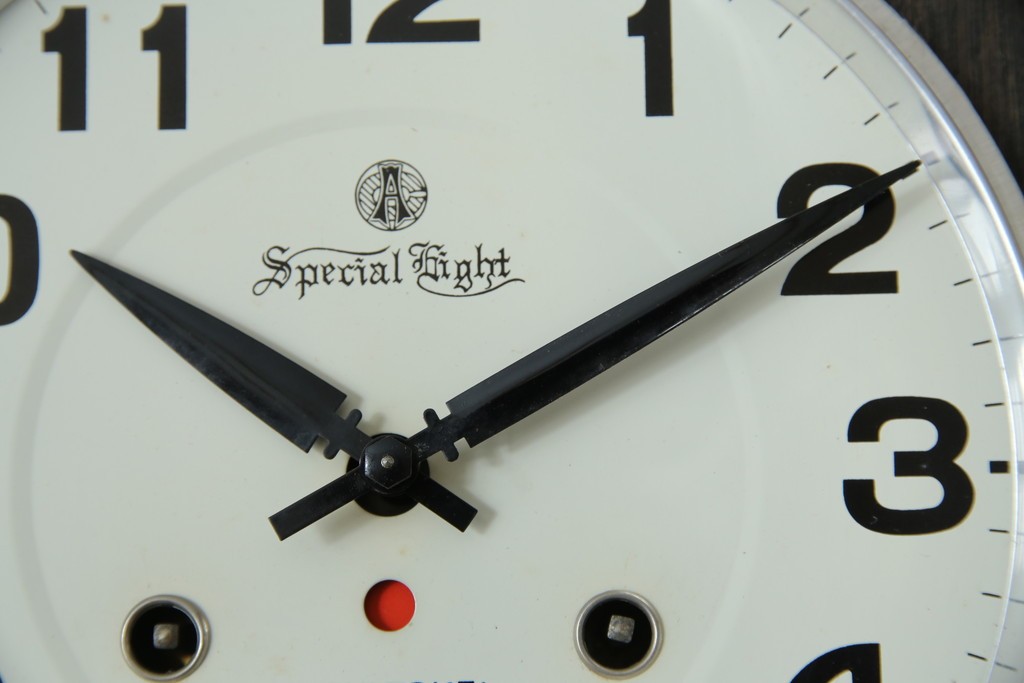 和製ヴィンテージ　愛知時計電機(アイチ、AICHI)　レトロな文字盤と品の良い装飾が調和する振り子時計　(R-085756)