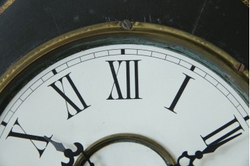 和製アンティーク　昭和初期　金彩の装飾が上品な八角振り子時計　(R-085758)