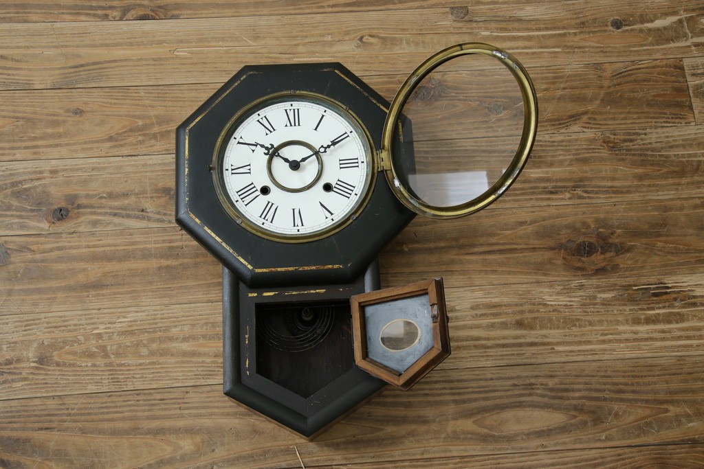 和製アンティーク　昭和初期　金彩の装飾が上品な八角振り子時計　(R-085758)