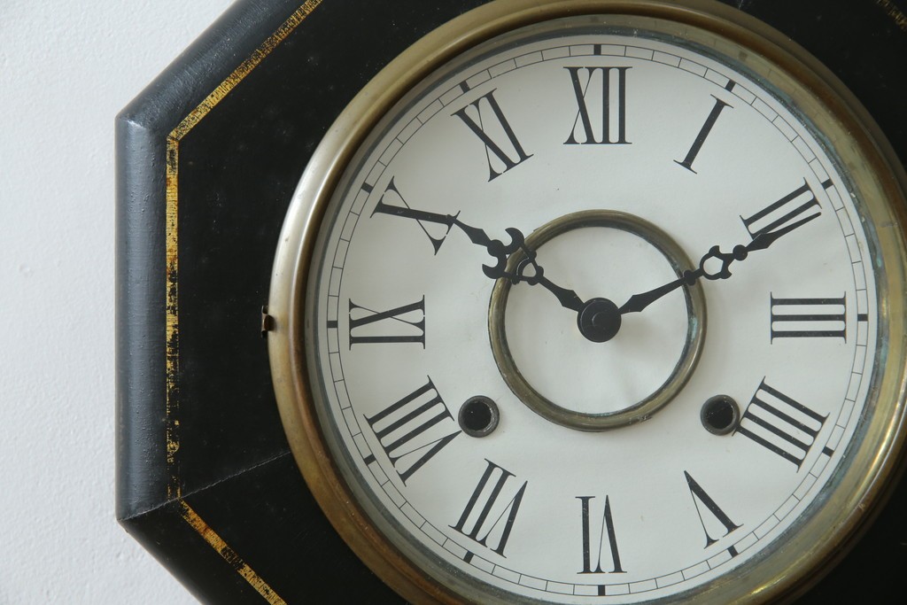 和製アンティーク　昭和初期　金彩の装飾が上品な八角振り子時計　(R-085758)