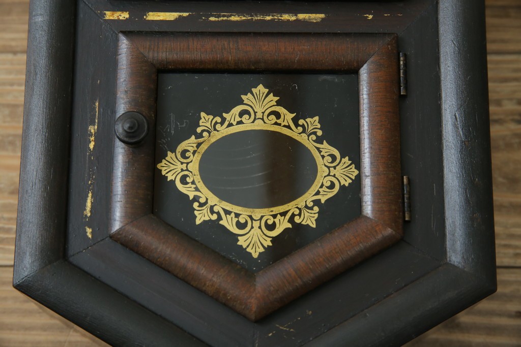 和製アンティーク　昭和初期　金彩の装飾が上品な八角振り子時計　(R-085758)