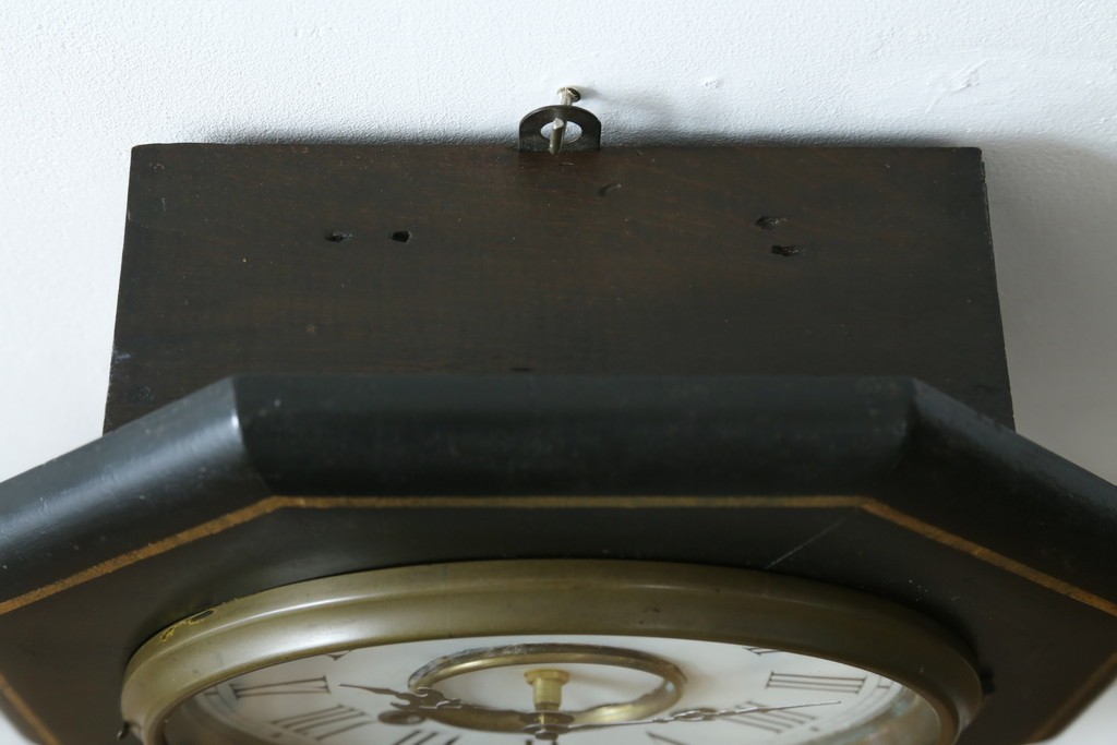 和製アンティーク　昭和初期　金彩の装飾が上品な八角振り子時計　(R-085758)