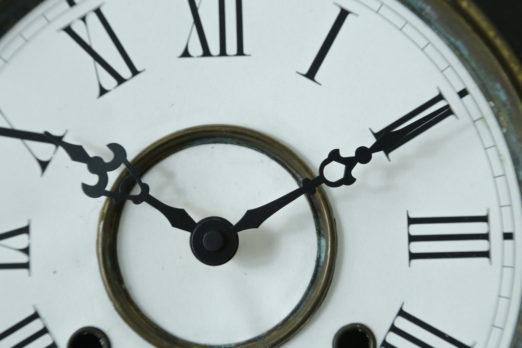 和製アンティーク　昭和初期　金彩の装飾が上品な八角振り子時計　(R-085758)