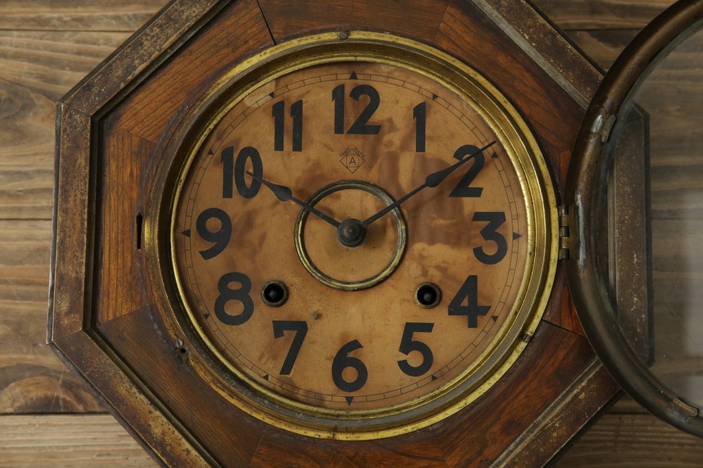 和製アンティーク　大正期　深みのある色合いが魅力の八角振り子時計　(R-085759)