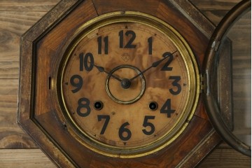 和製アンティーク　大正期　深みのある色合いが魅力の八角振り子時計　(R-085759)