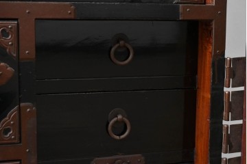 和製アンティーク　上手物!!　総桐材　立派な金具が際立つ上質な庄内箪笥　(R-085761)