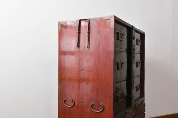 和製アンティーク　上手物!!　総桐材　立派な金具が際立つ上質な庄内箪笥　(R-085761)