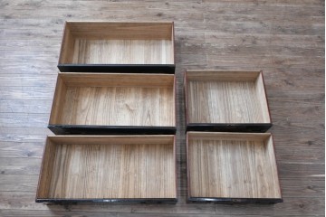 和製アンティーク　上手物!!　総桐材　立派な金具が際立つ上質な庄内箪笥　(R-085761)