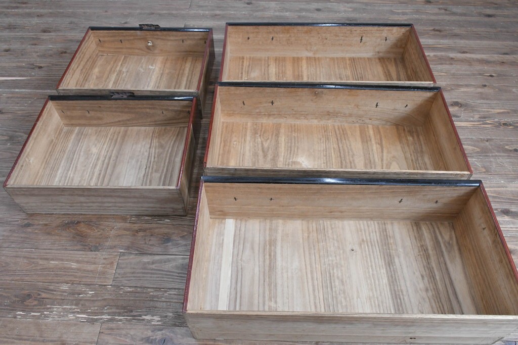 和製アンティーク　上手物!!　総桐材　立派な金具が際立つ上質な庄内箪笥　(R-085761)