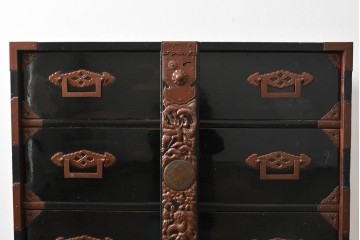 和製アンティーク　上手物!!　総桐材　立派な金具が際立つ上質な庄内箪笥　(R-085761)