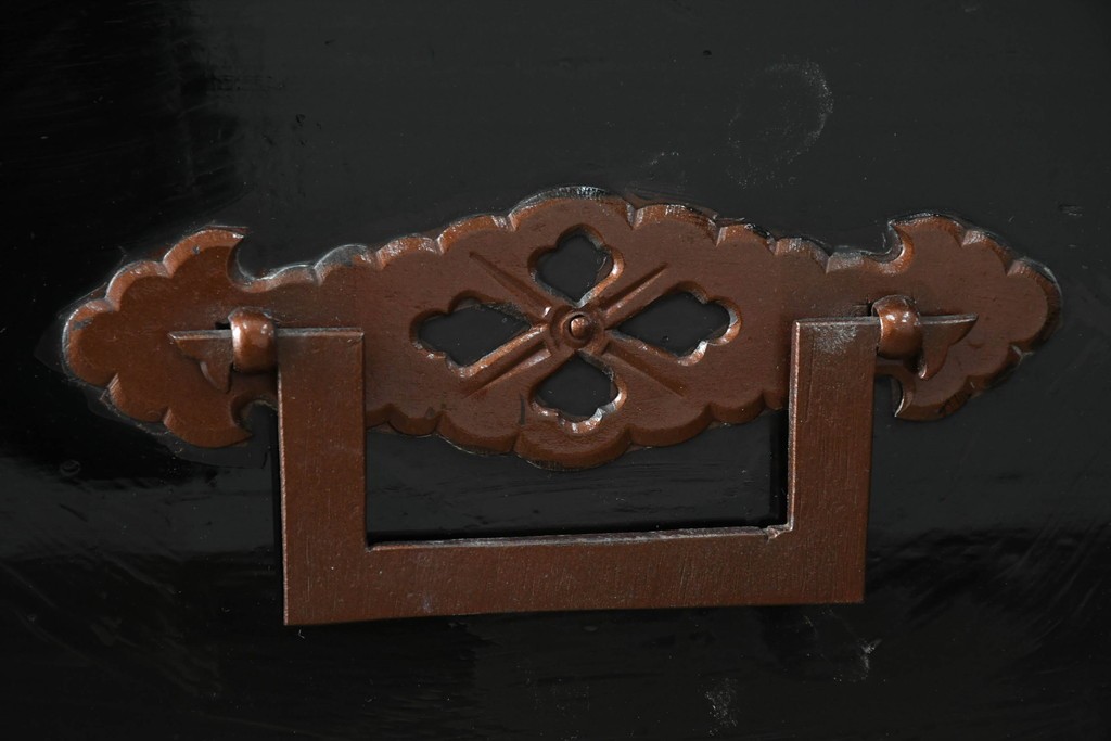 和製アンティーク　上手物!!　総桐材　立派な金具が際立つ上質な庄内箪笥　(R-085761)