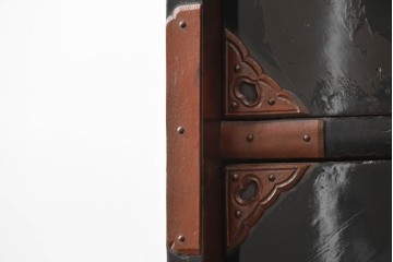 和製アンティーク　上手物!!　総桐材　立派な金具が際立つ上質な庄内箪笥　(R-085761)