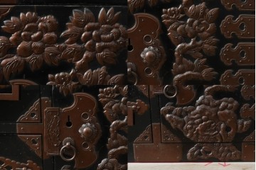 和製アンティーク　上手物!!　総桐材　立派な金具が際立つ上質な庄内箪笥　(R-085761)