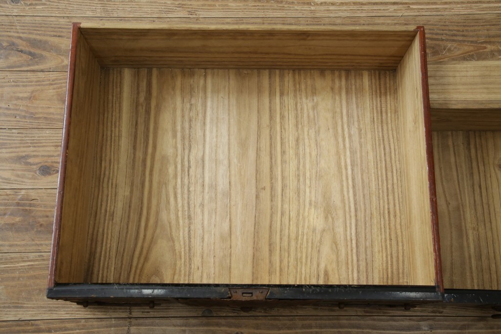 和製アンティーク　上手物!!　総桐材　立派な金具が際立つ上質な庄内箪笥　(R-085761)