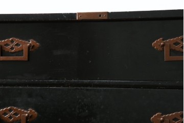 和製アンティーク　上手物!!　総桐材　立派な金具が際立つ上質な庄内箪笥　(R-085761)