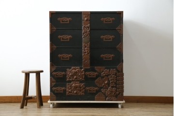 和製アンティーク　上手物!!　総桐材　立派な金具が際立つ上質な庄内箪笥　(R-085761)