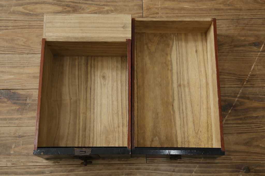 和製アンティーク　上手物!!　総桐材　立派な金具が際立つ上質な庄内箪笥　(R-085761)