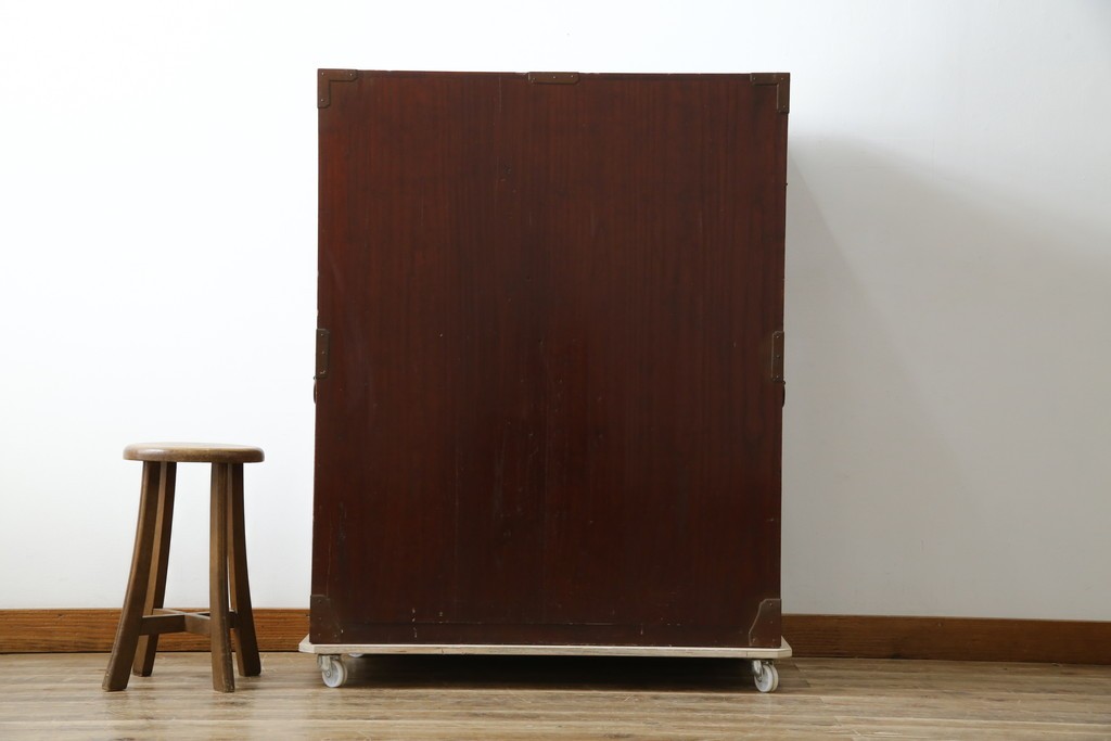 和製アンティーク　上手物!!　総桐材　立派な金具が際立つ上質な庄内箪笥　(R-085761)