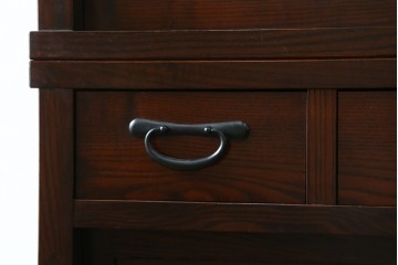 中古　美品　三越百貨店　三方栗材　凛とした印象を与える格子引き戸の水屋箪笥食器棚　(R-085765)