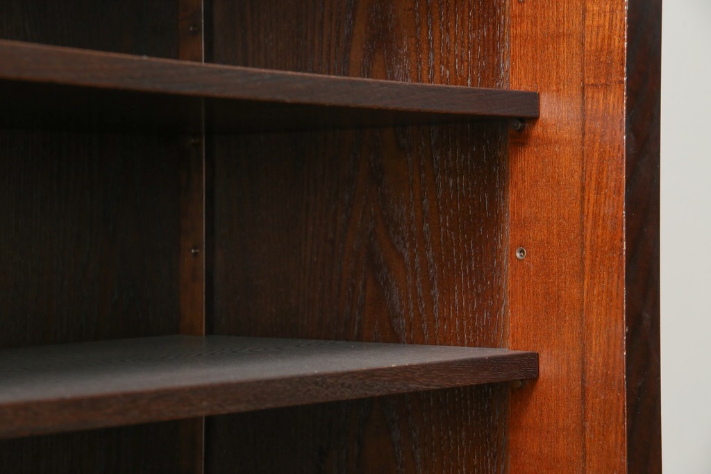 中古　美品　三越百貨店　三方栗材　凛とした印象の格子引き戸キャビネット　(R-085766)