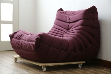 中古　美品　数回使用のみ!　Ligne roset(リーン・ロゼ)　ROSETTOGO(ロゼトーゴ)　張地Hランク　タグ付き　洗練されたモダンデザインの1人掛けソファ　(R-085769)