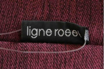 中古　美品　数回使用のみ!　Ligne roset(リーン・ロゼ)　ROSETTOGO(ロゼトーゴ)　張地Hランク　タグ付き　洗練されたモダンデザインの1人掛けソファ　(R-085769)