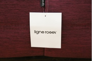 中古　美品　数回使用のみ!　Ligne roset(リーン・ロゼ)　ROSETTOGO(ロゼトーゴ)　張地Hランク　タグ付き　洗練されたモダンデザインの1人掛けソファ　(R-085769)