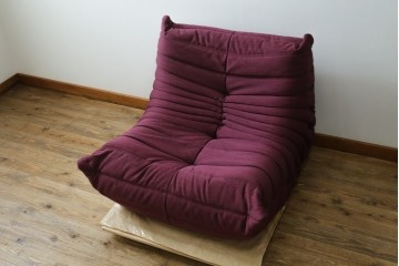 中古　美品　数回使用のみ!　Ligne roset(リーン・ロゼ)　ROSETTOGO(ロゼトーゴ)　張地Hランク　タグ付き　洗練されたモダンデザインの1人掛けソファ　(R-085769)
